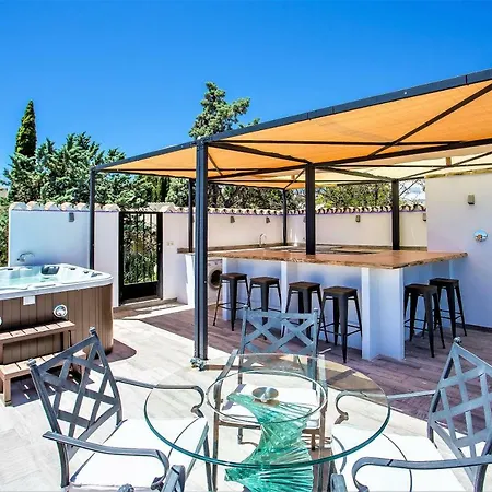 Luxury With Swimming Pool And Jacuzzi Marbella